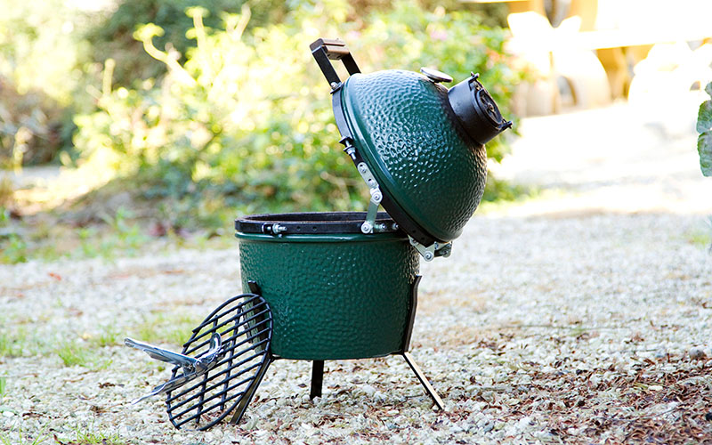 big-green-egg-mini03-800x500.jpg